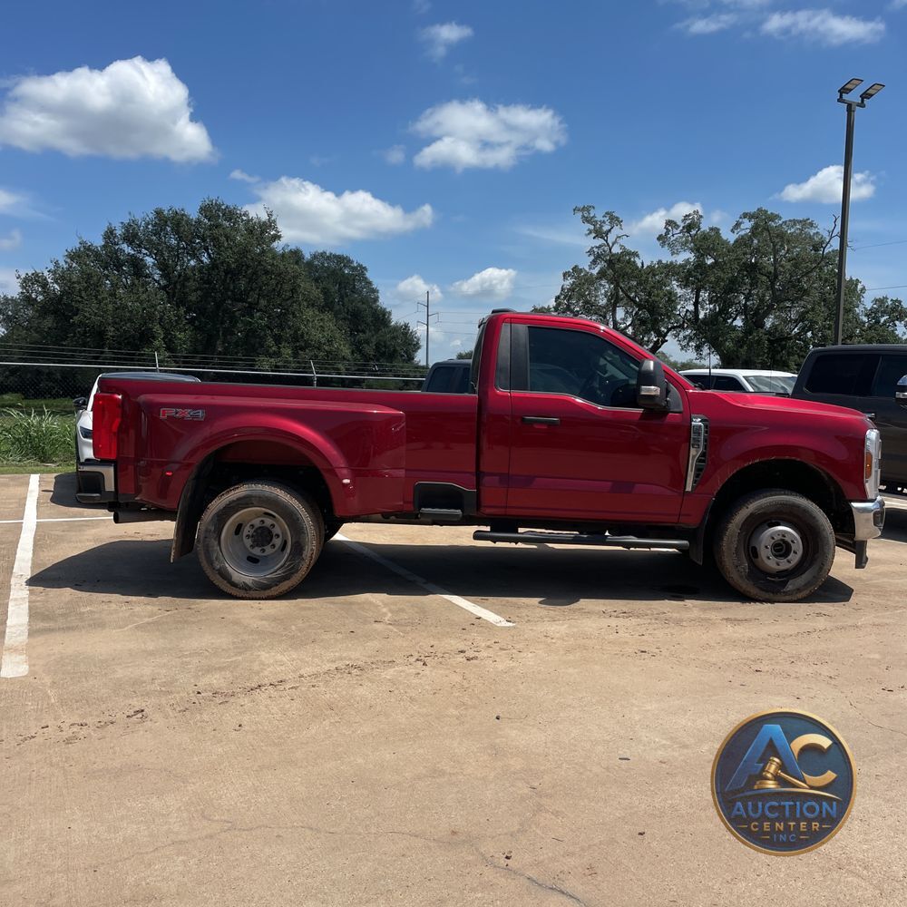 2025 Ford F-350 Super Duty XLT