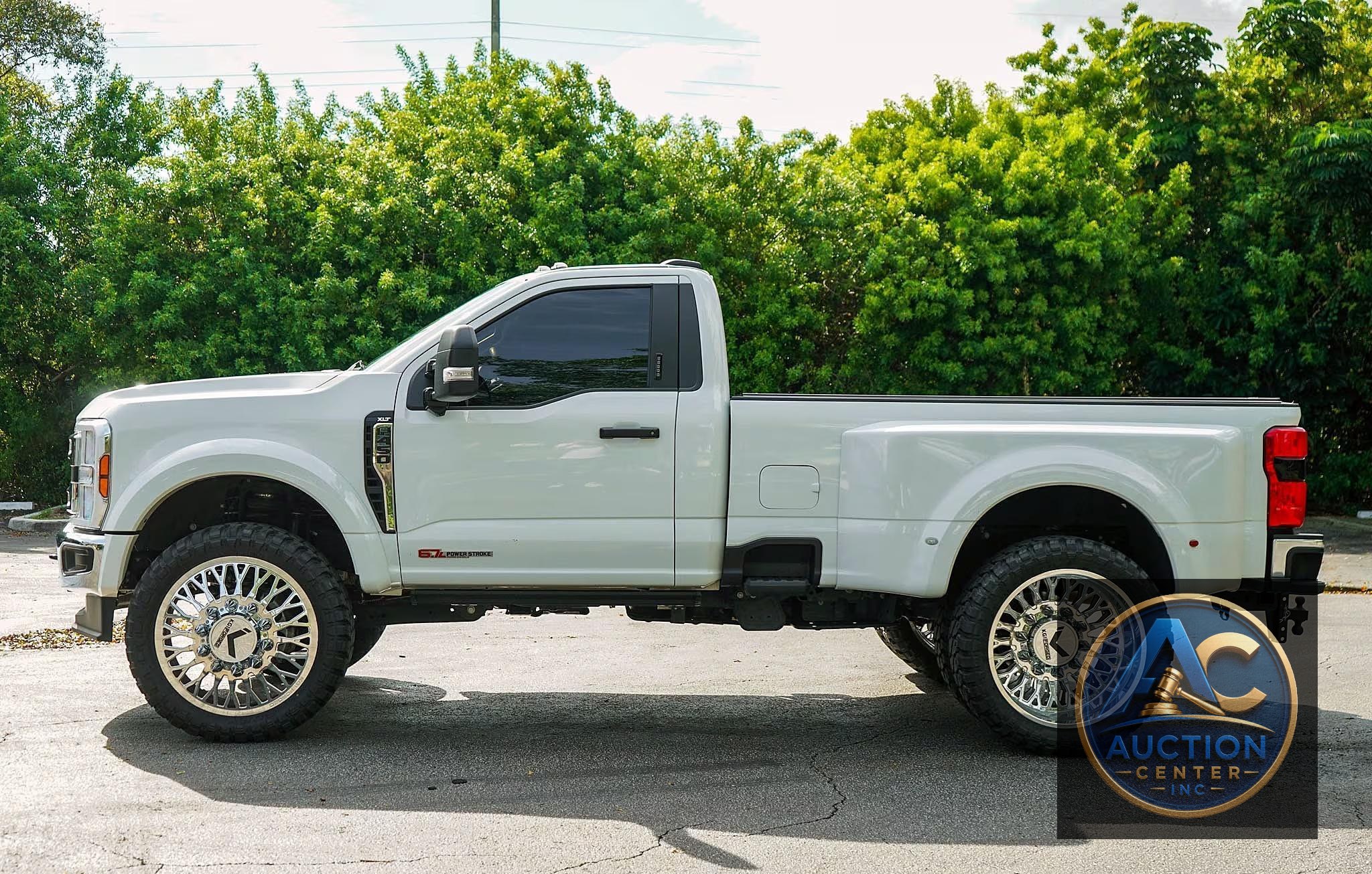 2024 Ford F-450 Super Duty XLT