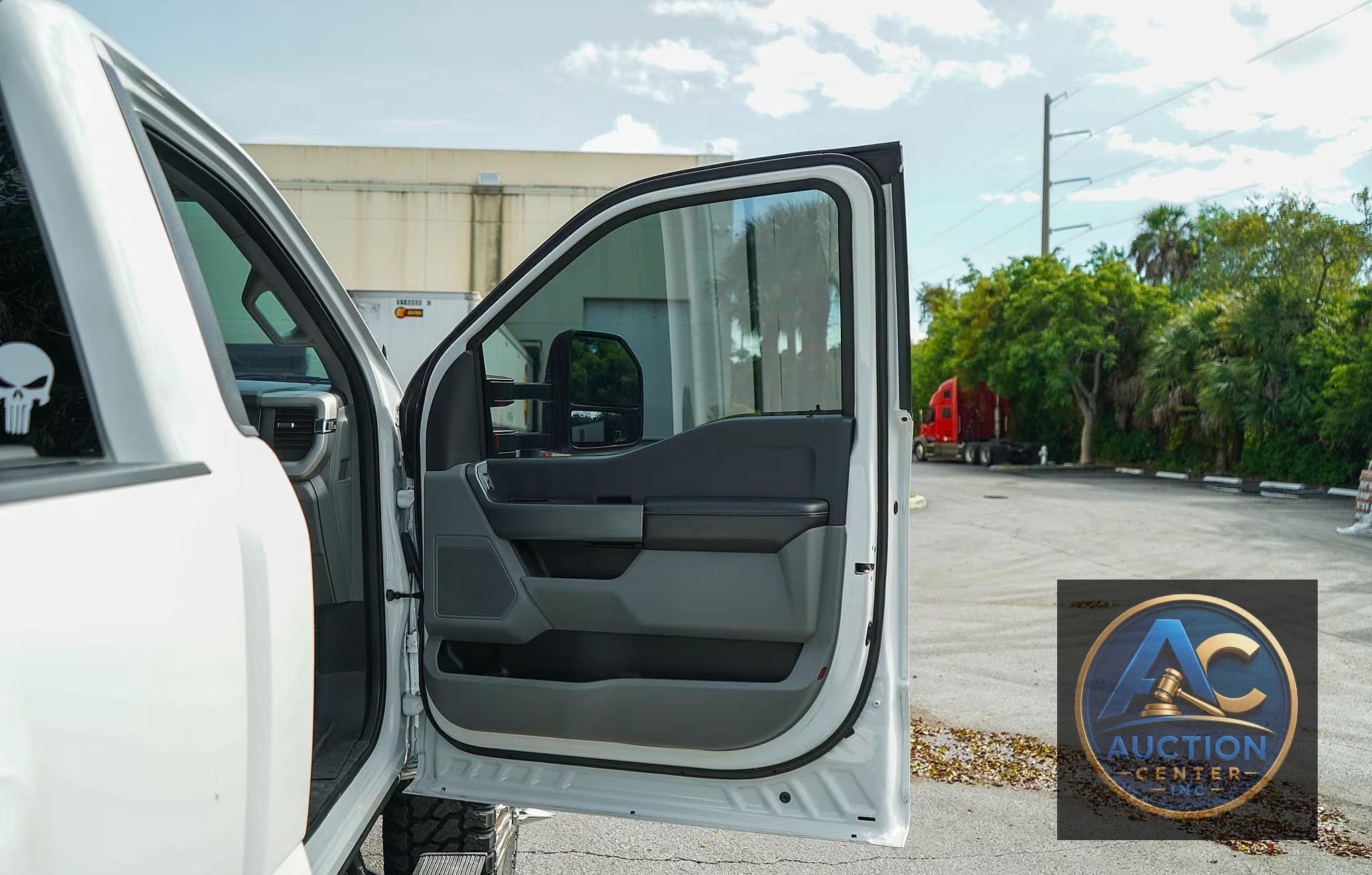2024 Ford F-450 Super Duty XLT