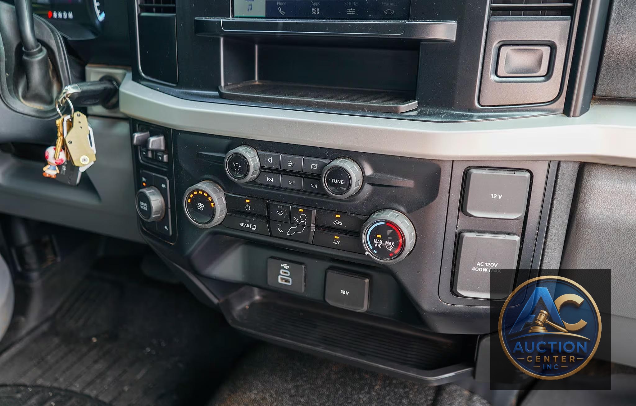 2024 Ford F-450 Super Duty XLT
