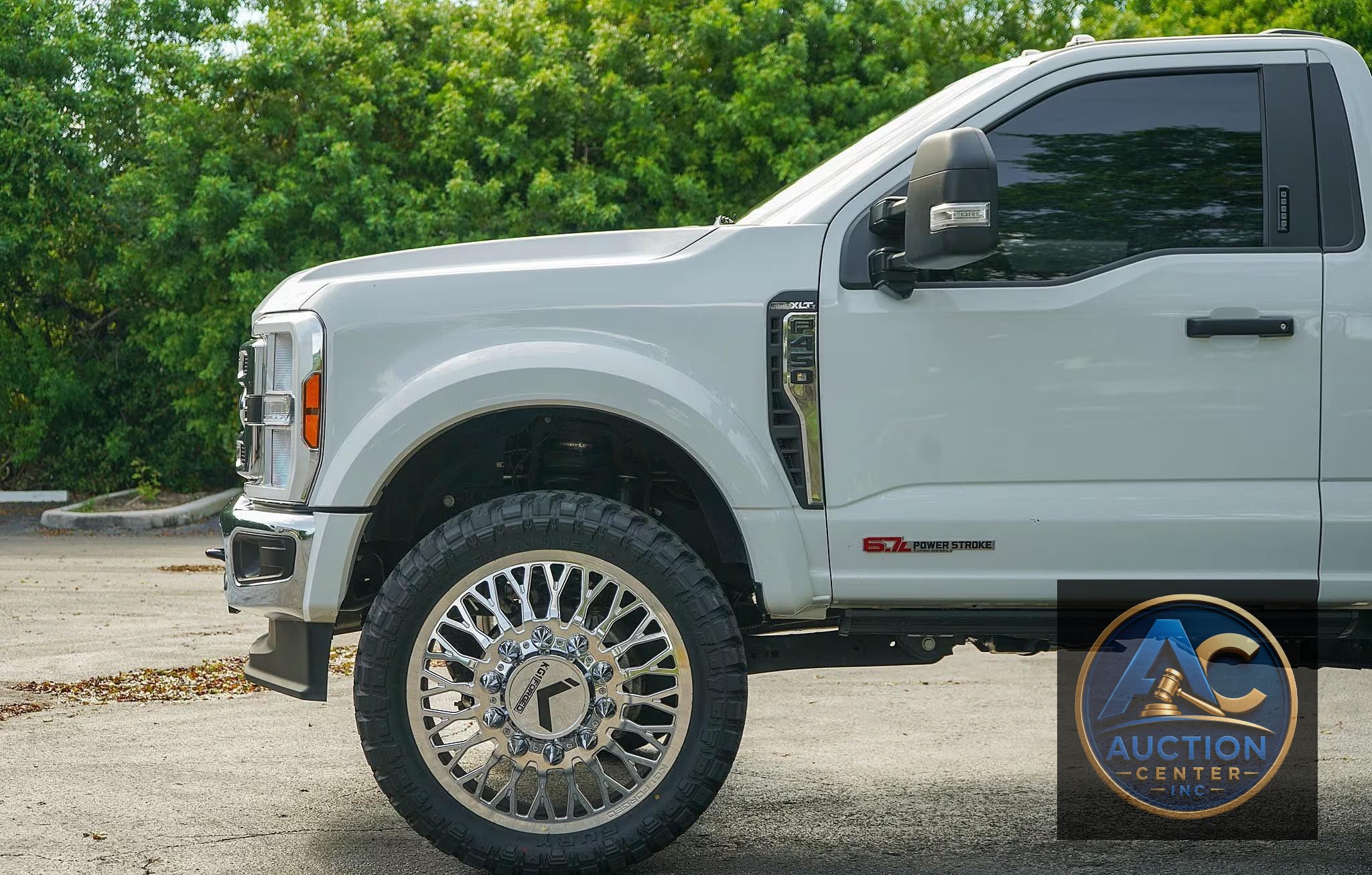 2024 Ford F-450 Super Duty XLT