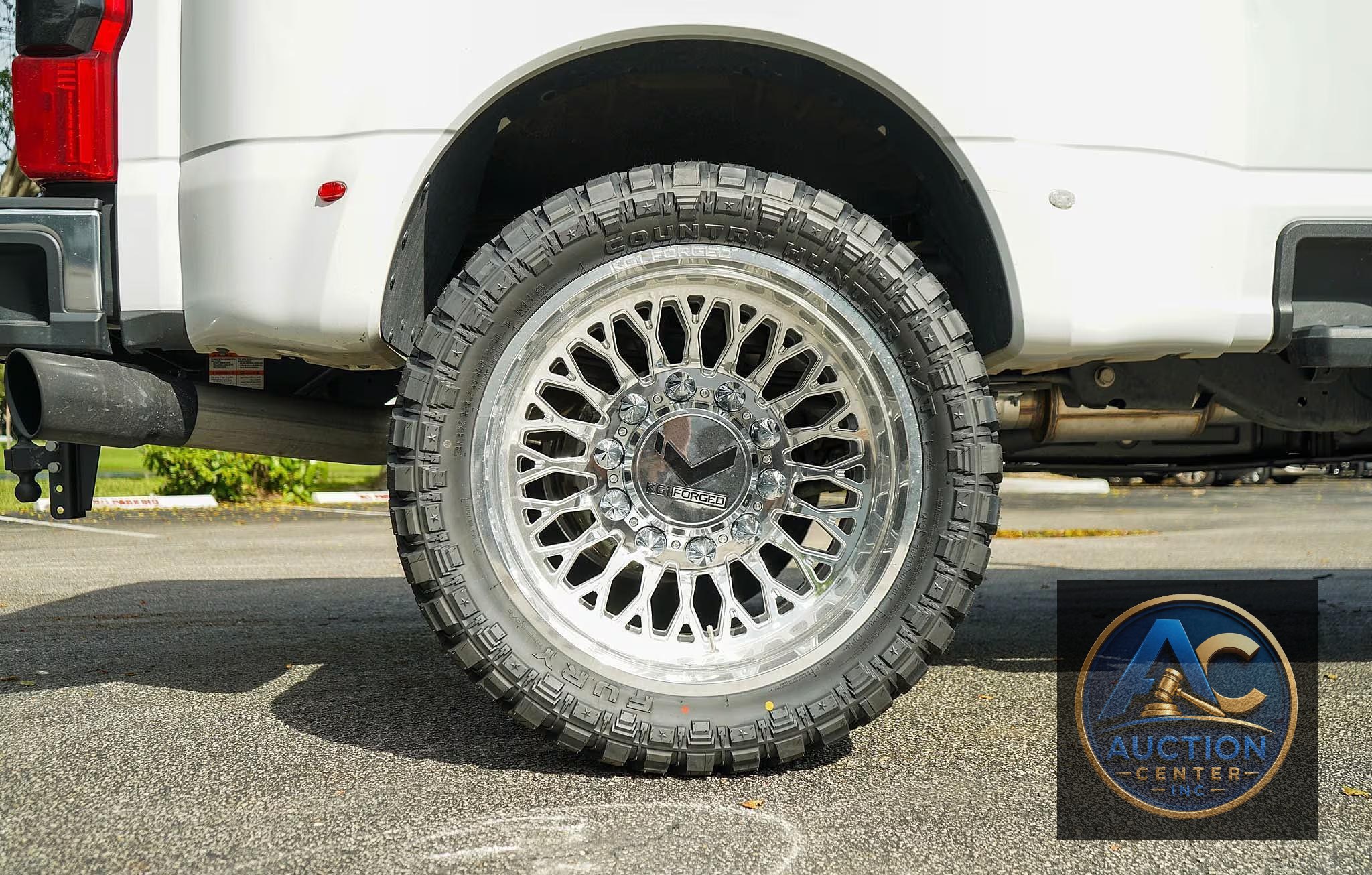 2024 Ford F-450 Super Duty XLT