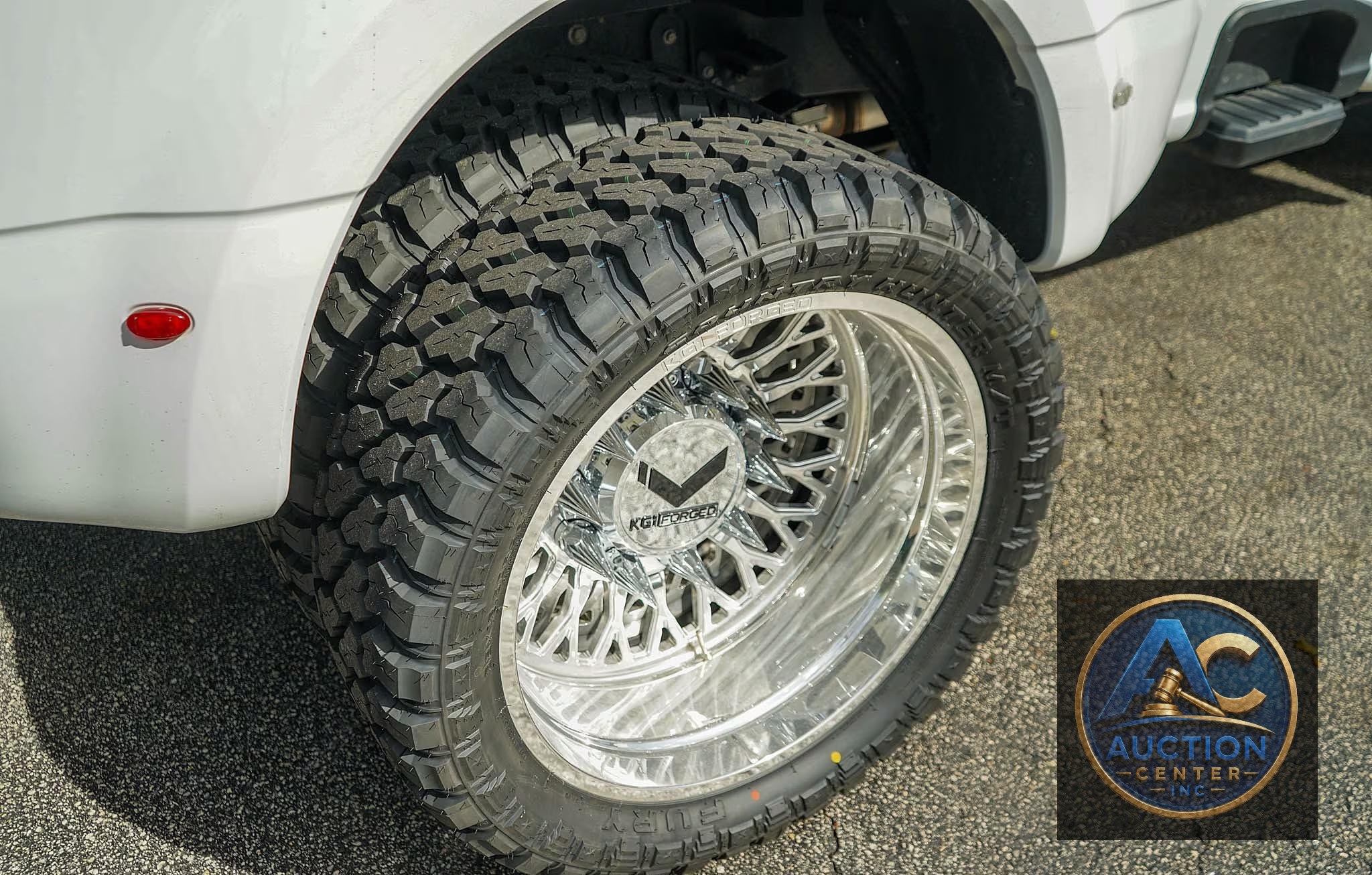 2024 Ford F-450 Super Duty XLT