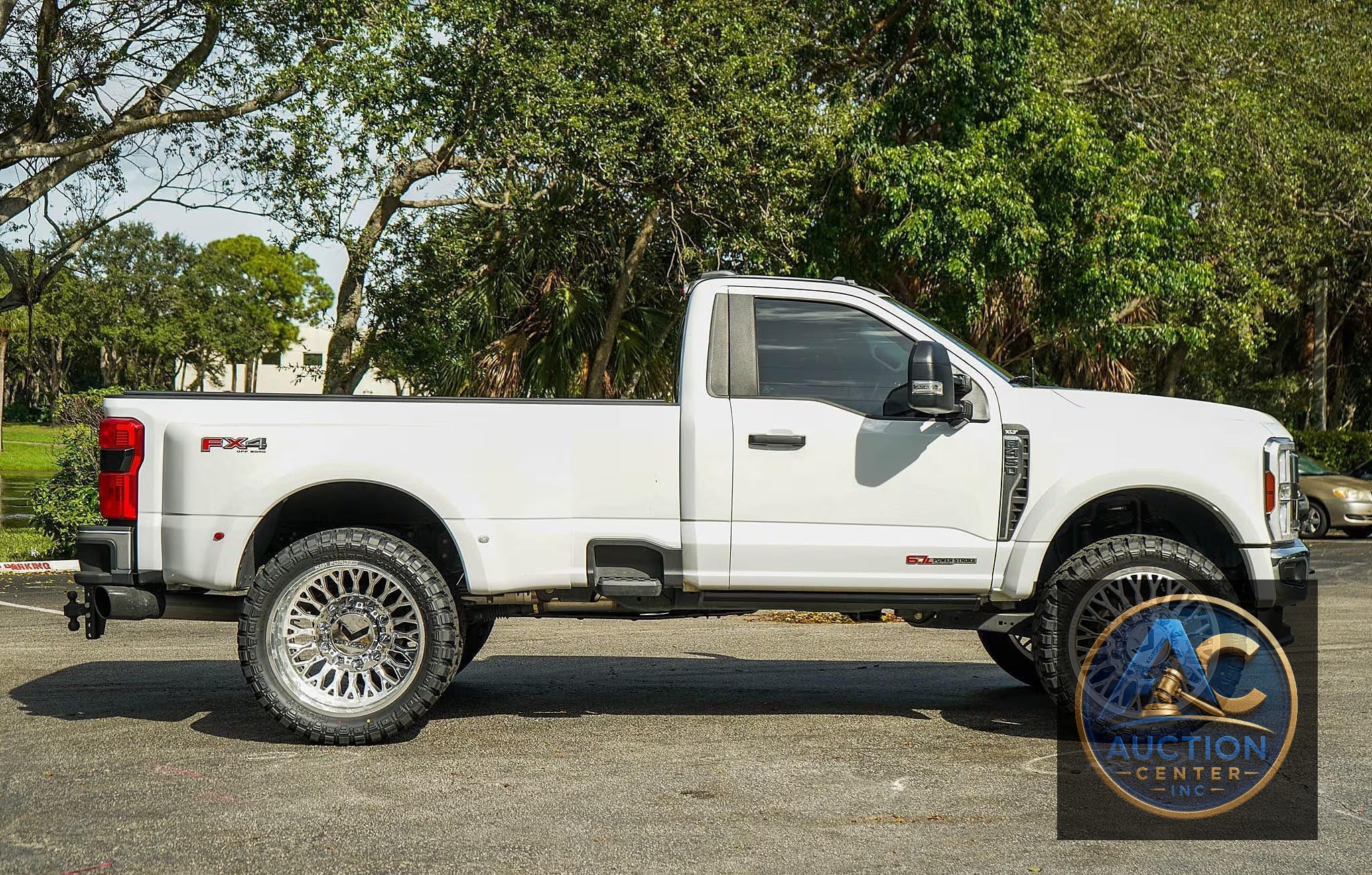 2024 Ford F-450 Super Duty XLT