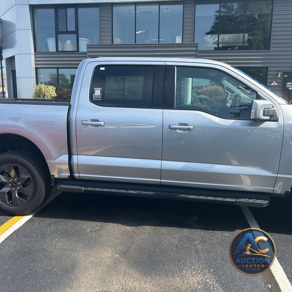 2023 Ford F-150 Lightning Lariat