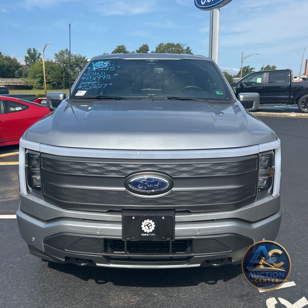 2023 Ford F-150 Lightning Lariat