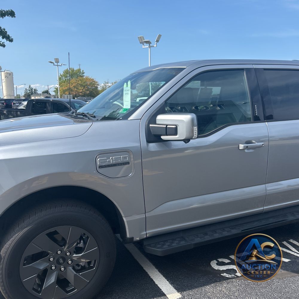2023 Ford F-150 Lightning Lariat