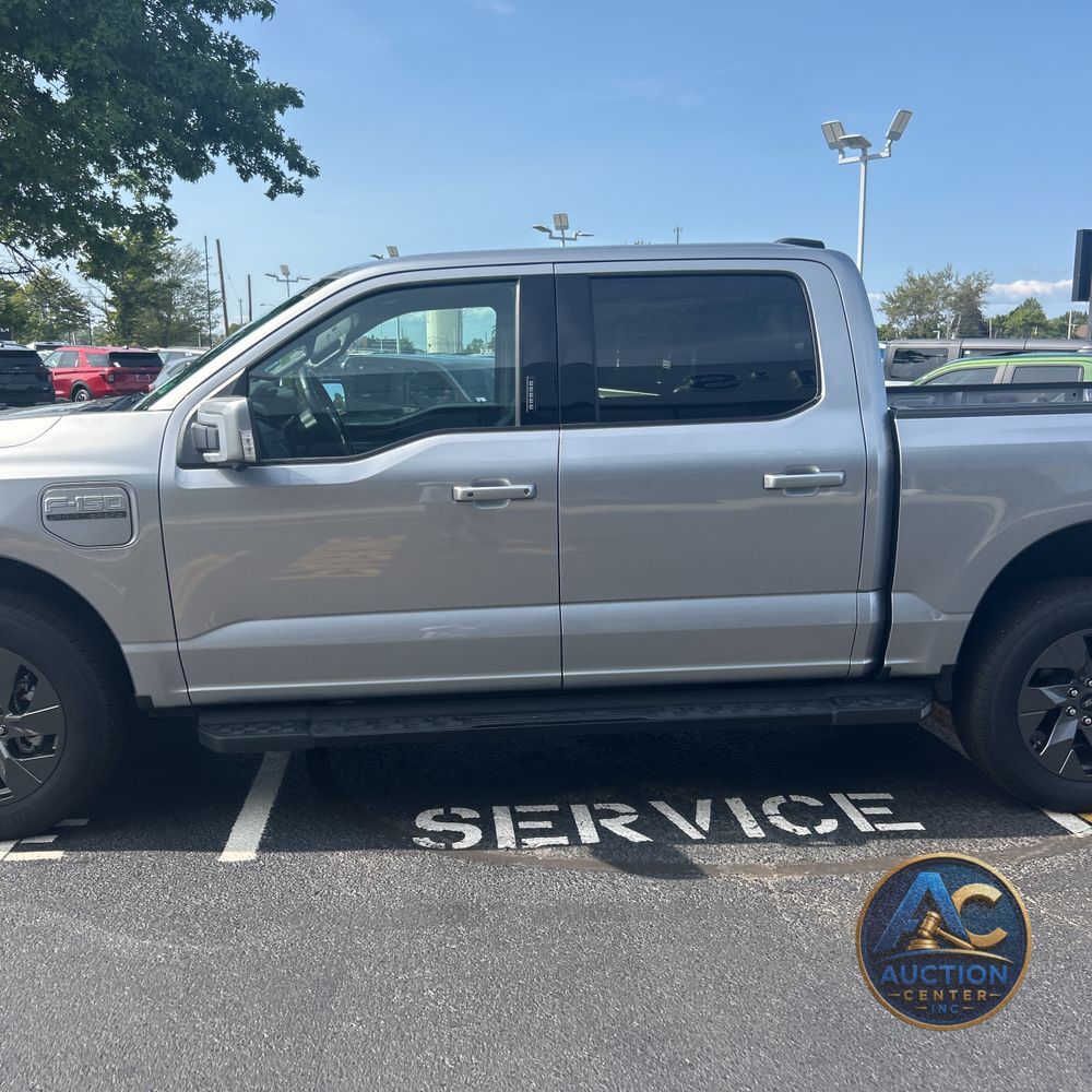2023 Ford F-150 Lightning Lariat