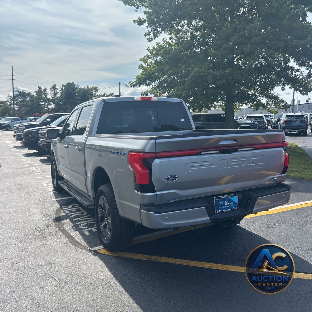 2023 Ford F-150 Lightning Lariat