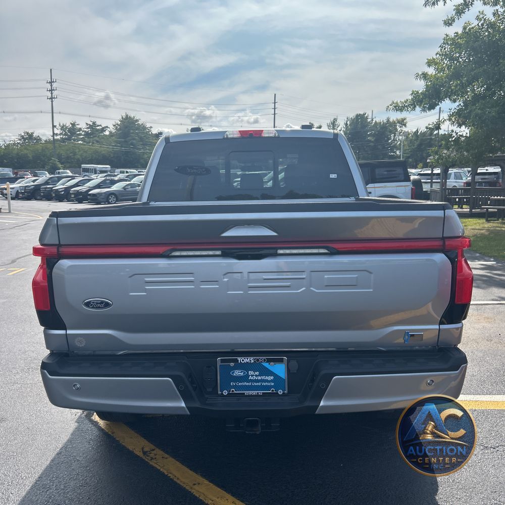 2023 Ford F-150 Lightning Lariat