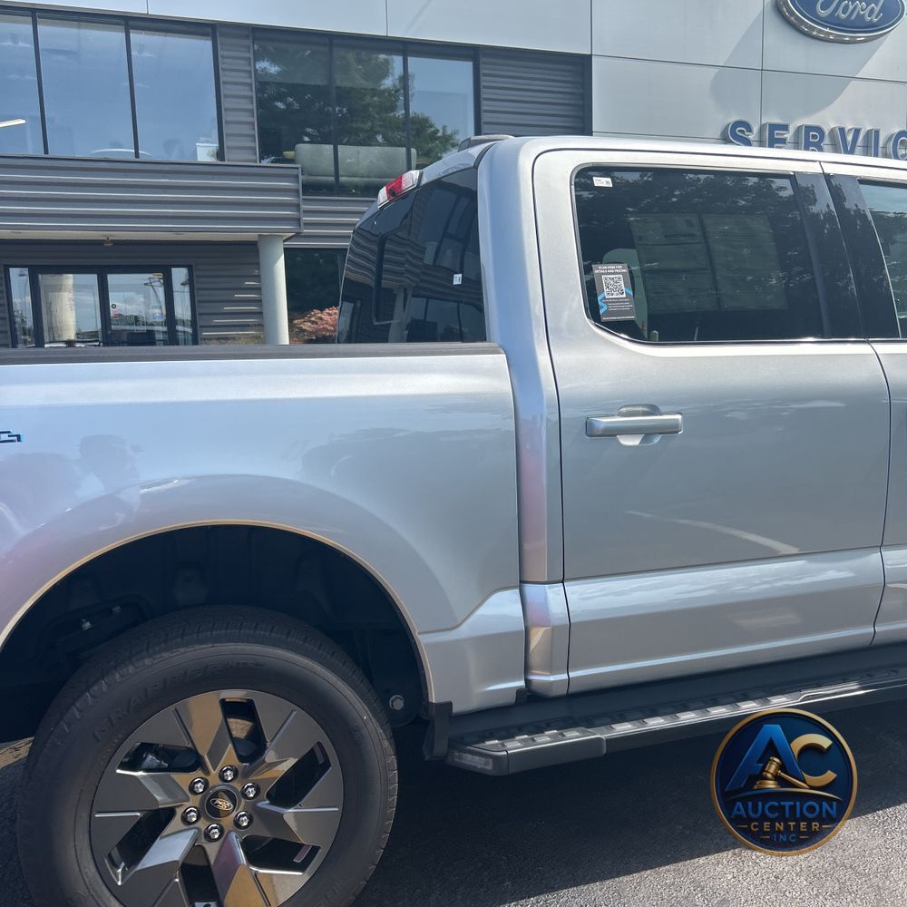 2023 Ford F-150 Lightning Lariat
