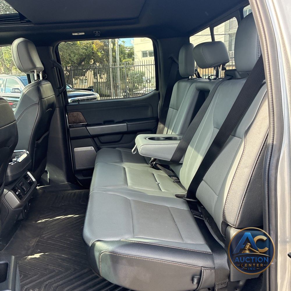2023 Ford F-150 Lightning Lariat