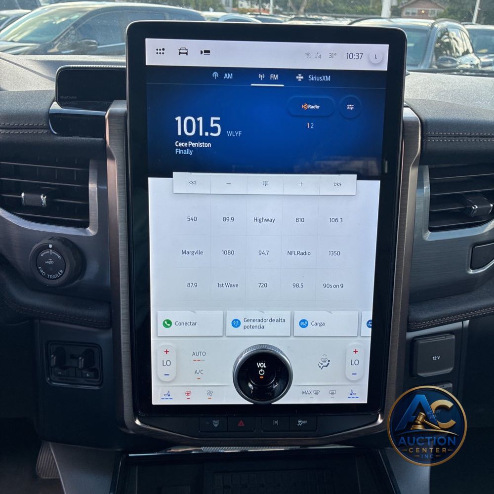 2023 Ford F-150 Lightning Lariat