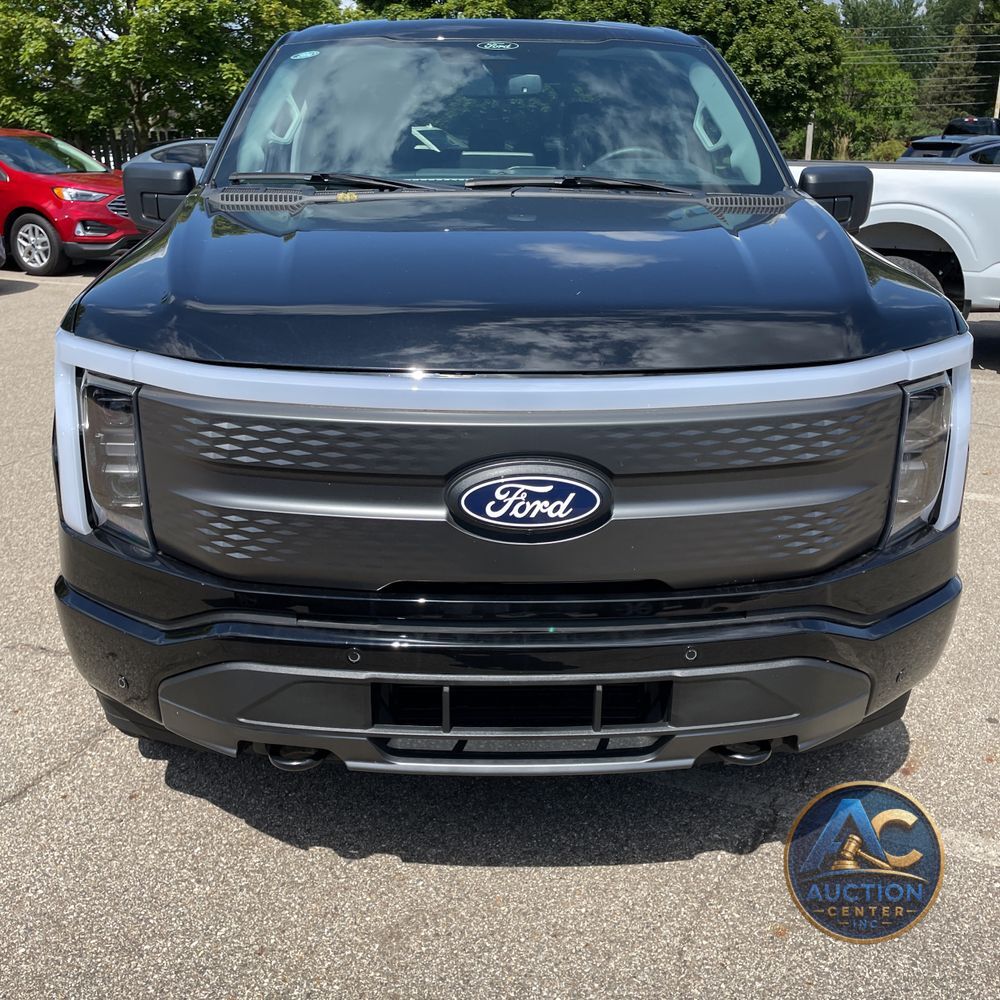 2024 Ford F-150 Lightning Flash