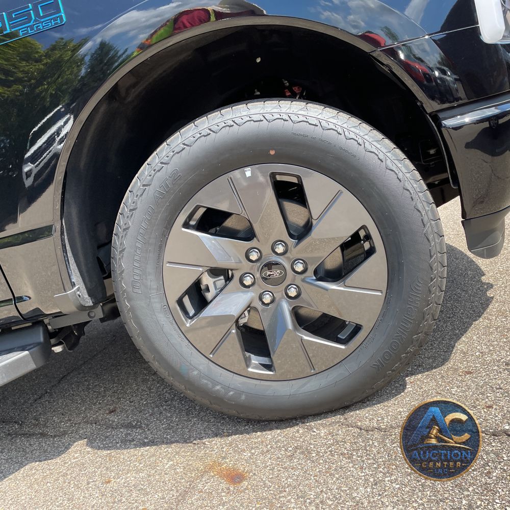 2024 Ford F-150 Lightning Flash