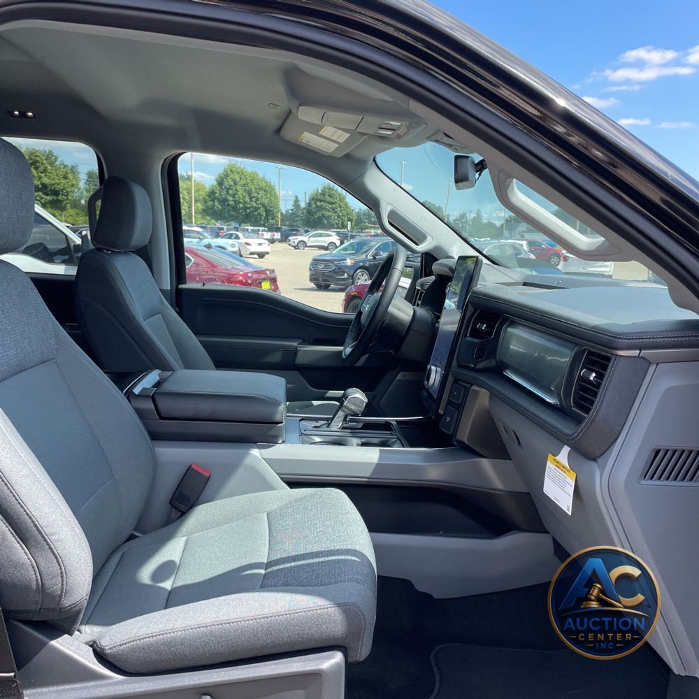 2024 Ford F-150 Lightning Flash