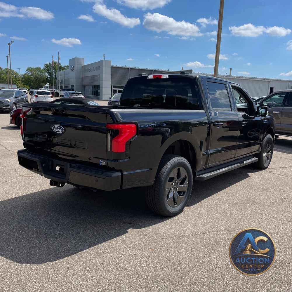 2024 Ford F-150 Lightning Flash