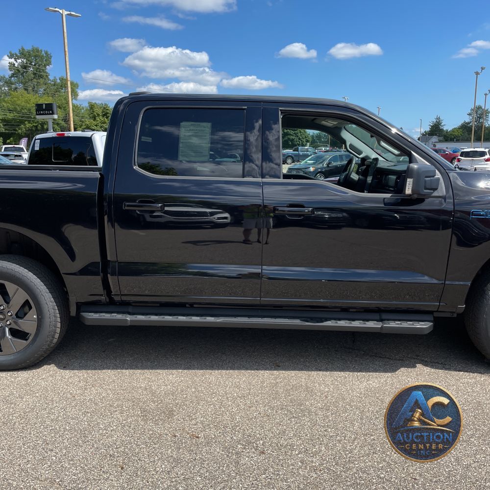 2024 Ford F-150 Lightning Flash