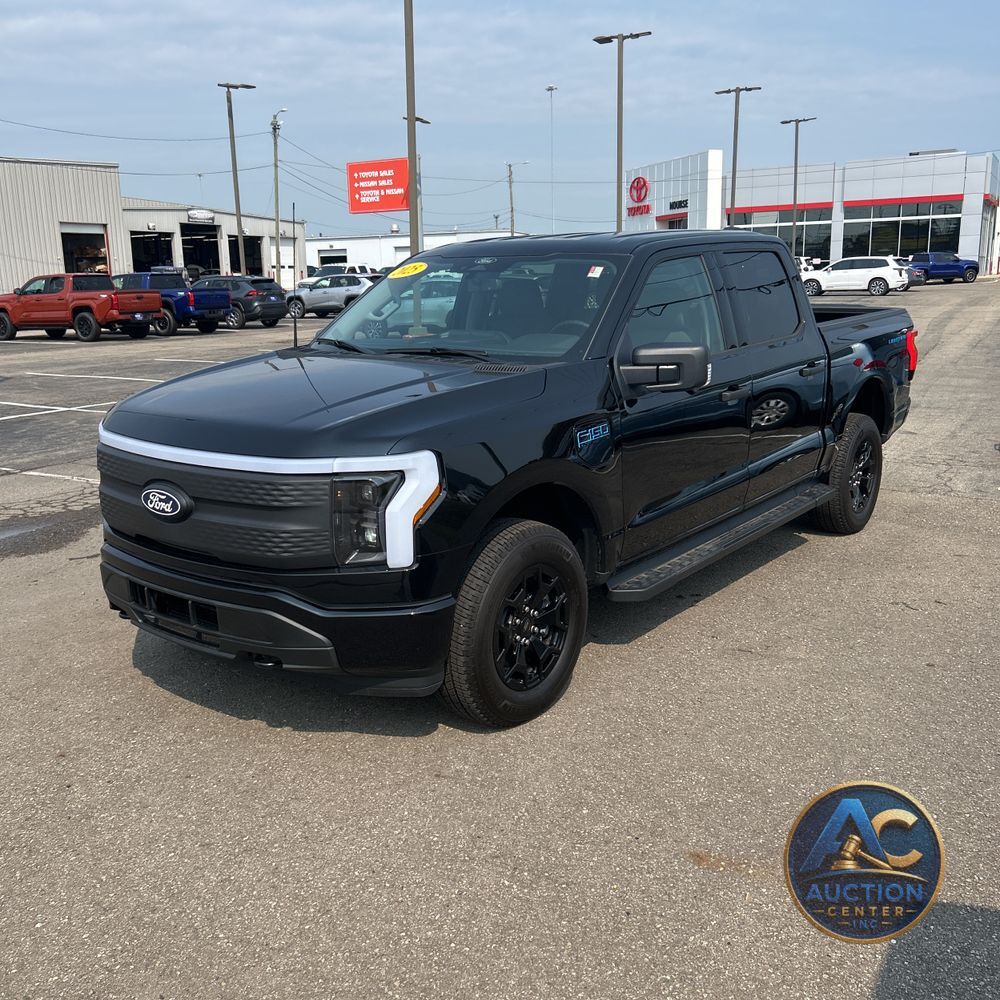 2025 Ford F-150 Lightning XLT