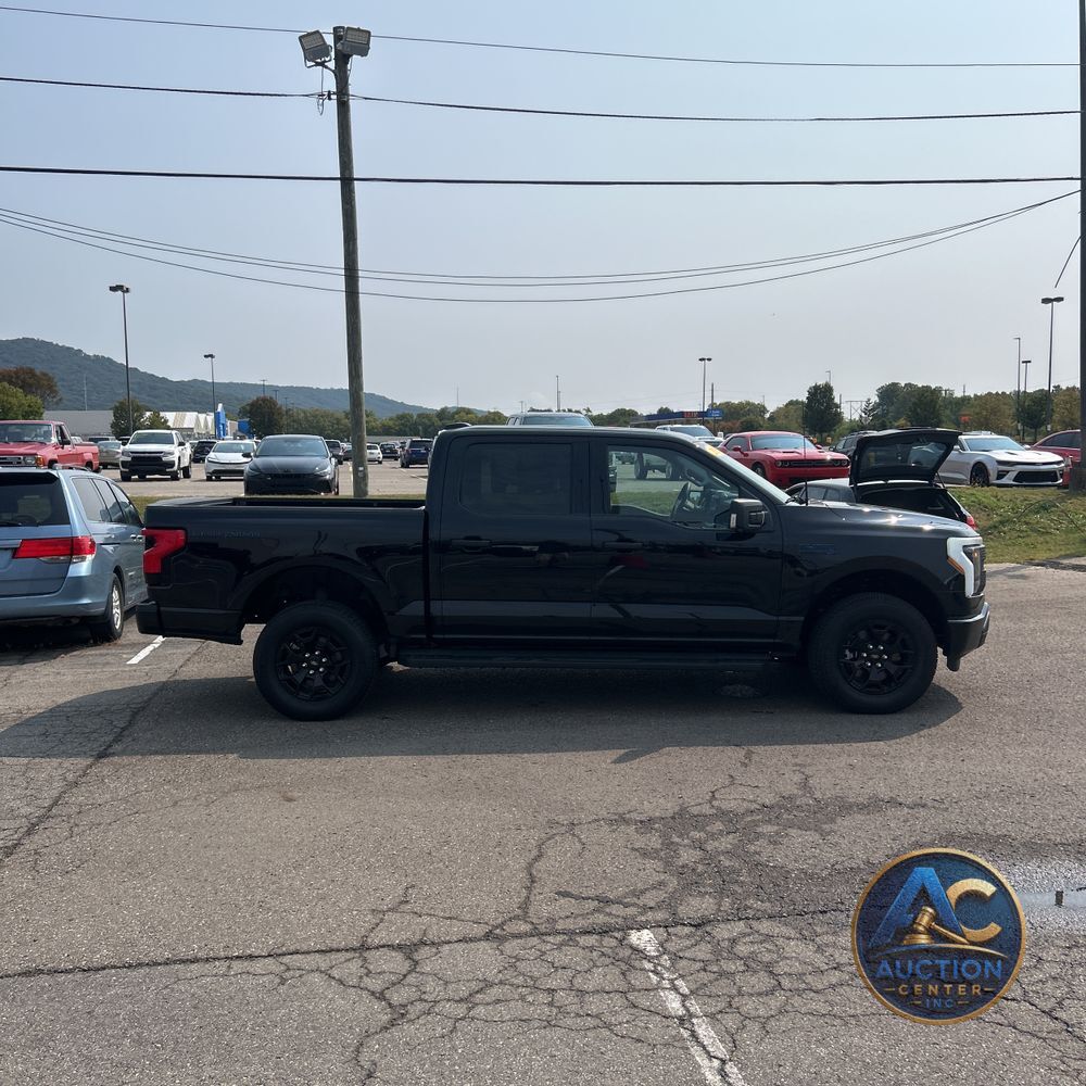 2025 Ford F-150 Lightning XLT