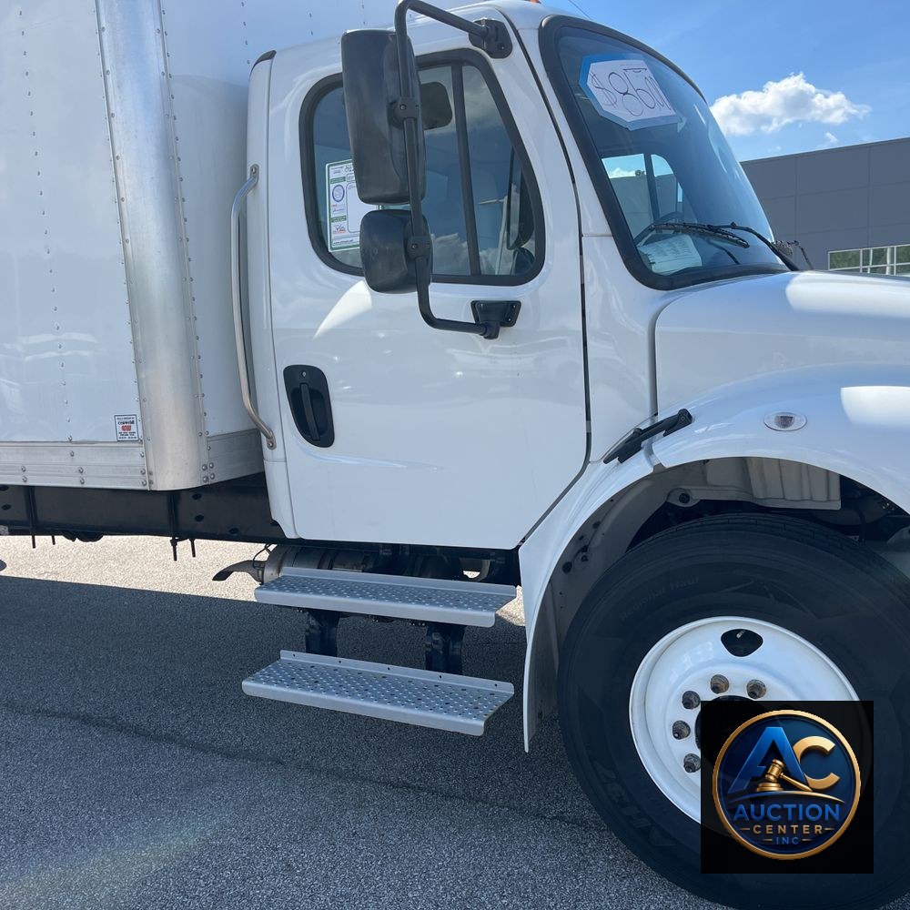 2024 Freightliner M2 106