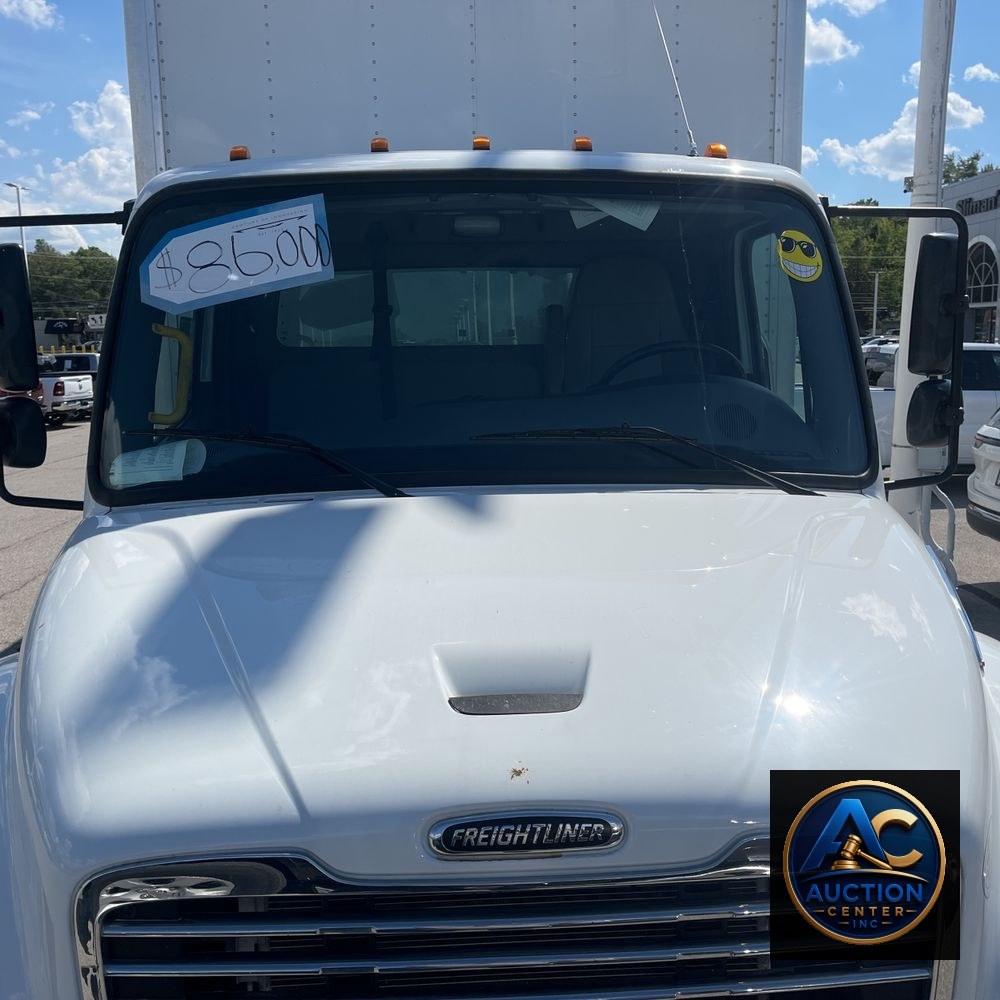 2024 Freightliner M2 106