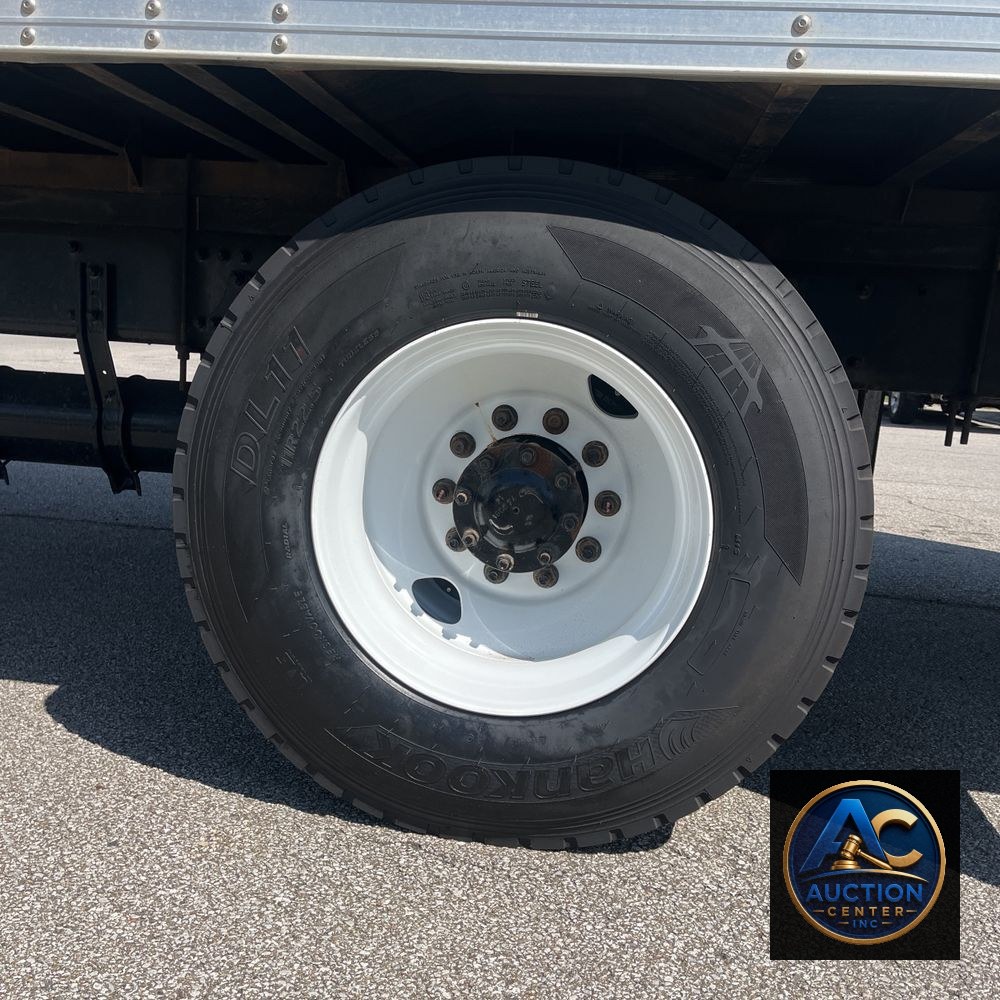 2024 Freightliner M2 106