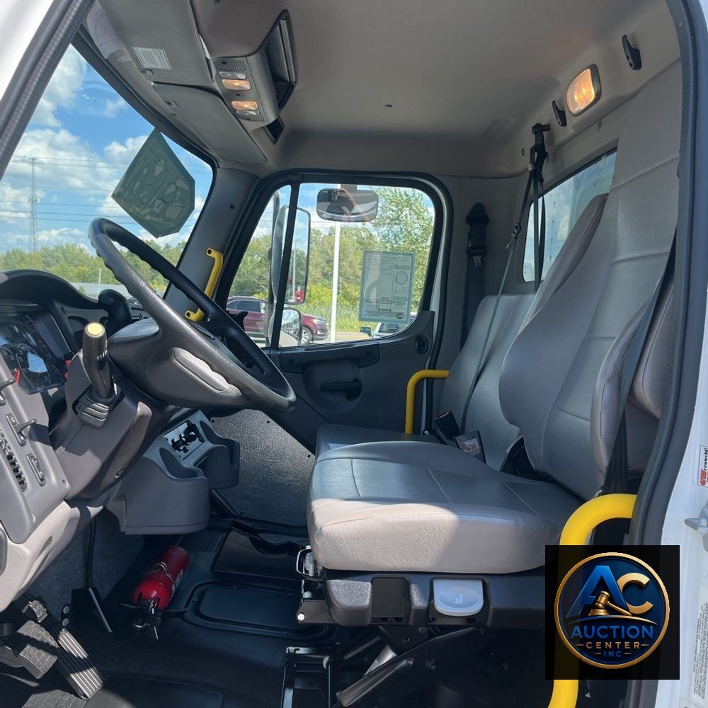 2024 Freightliner M2 106