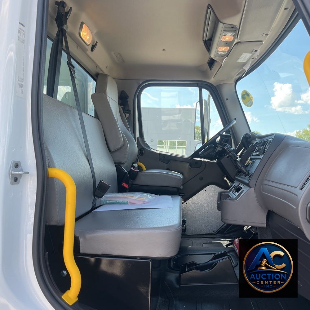 2024 Freightliner M2 106