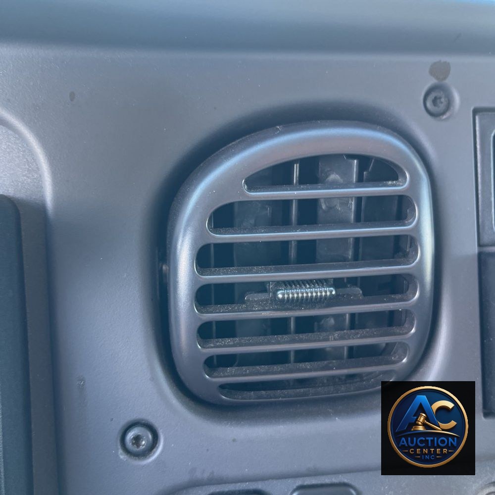 2024 Freightliner M2 106