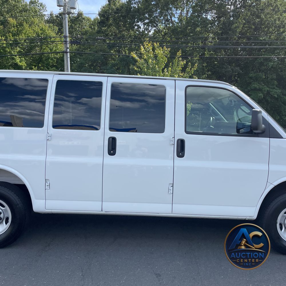 2025 Chevrolet Express LS 3500