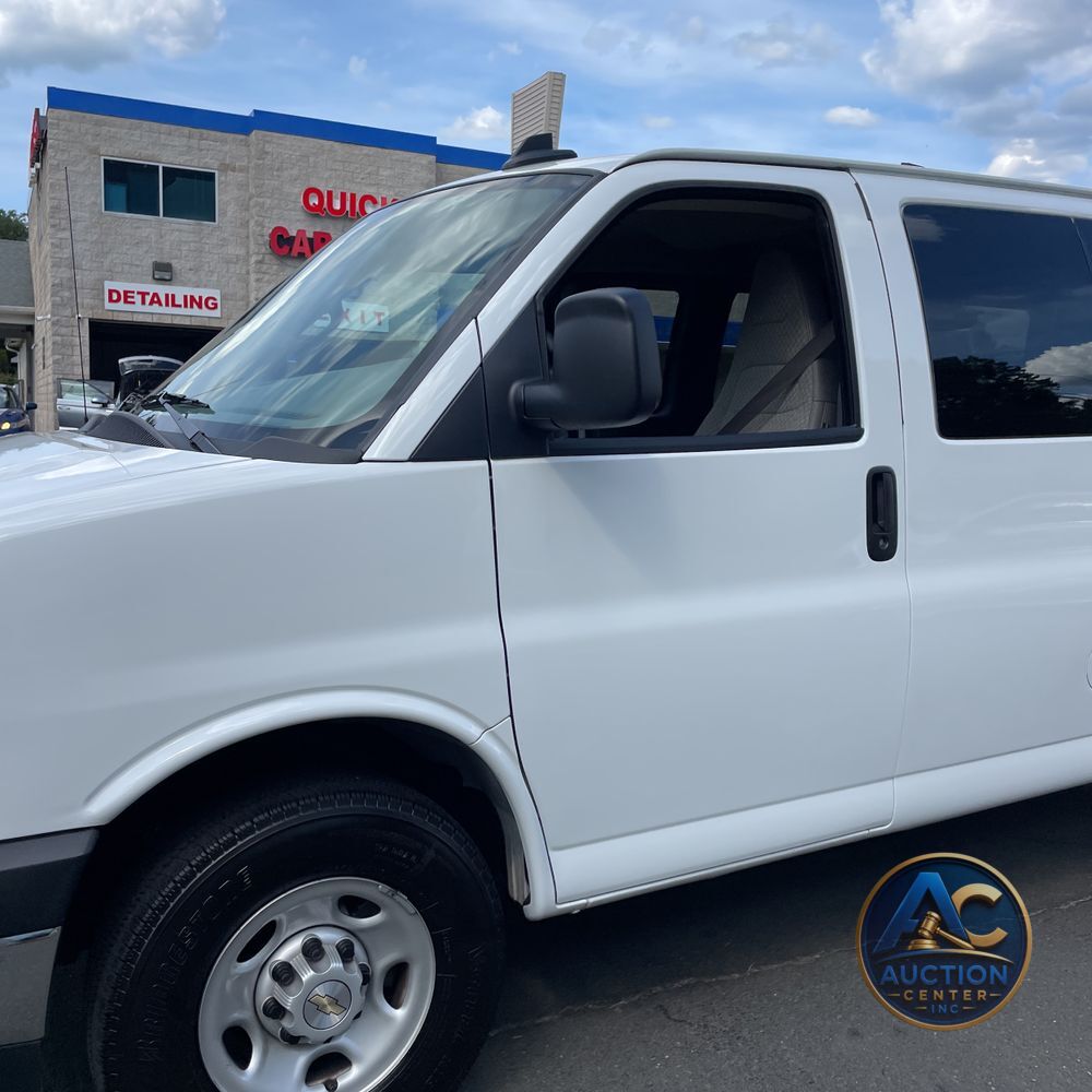 2025 Chevrolet Express LS 3500