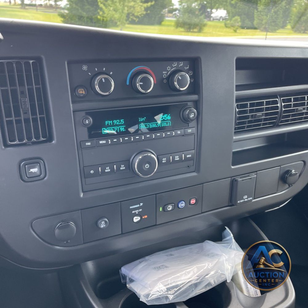 2025 Chevrolet Express LS 3500