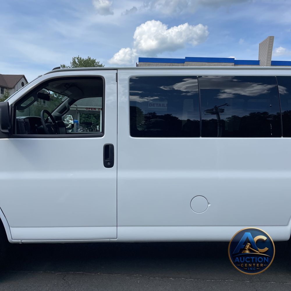 2025 Chevrolet Express LS 3500
