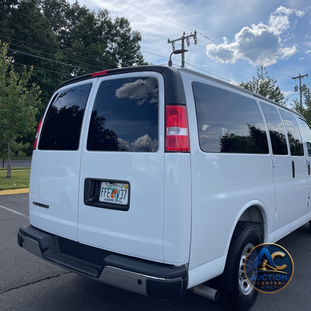 2025 Chevrolet Express LS 3500