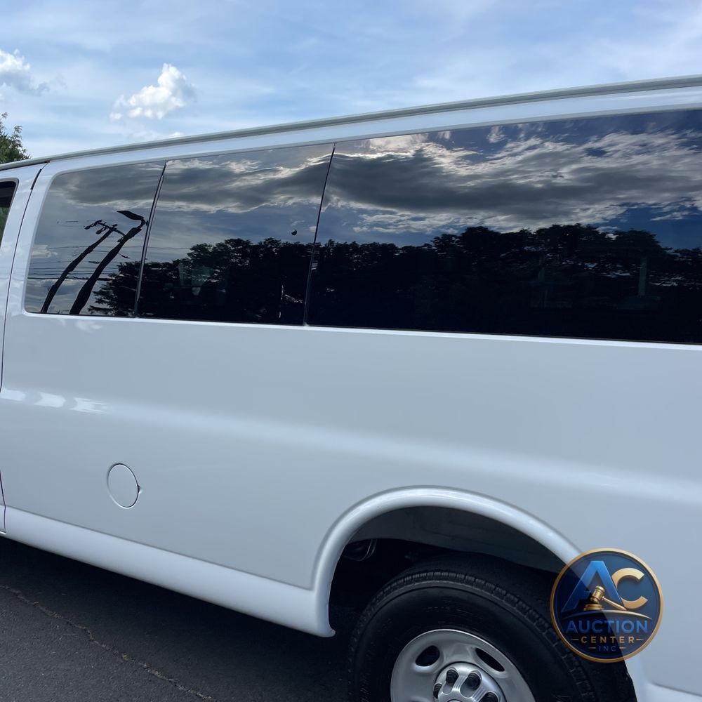 2025 Chevrolet Express LS 3500