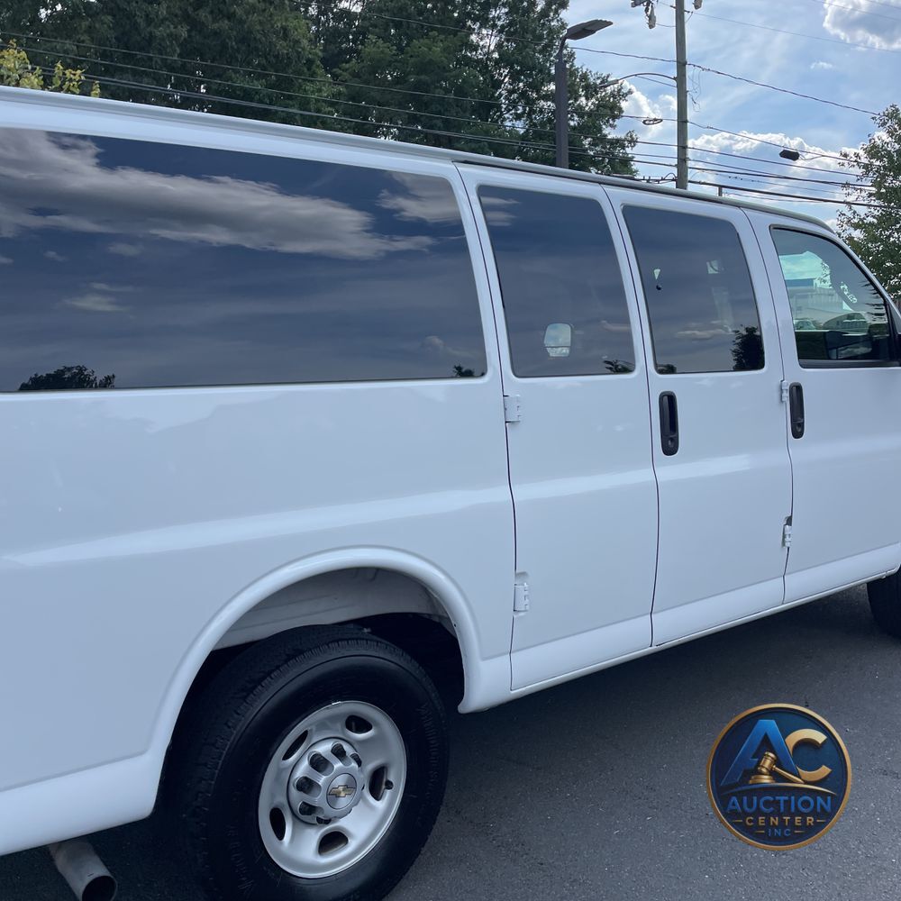2025 Chevrolet Express LS 3500