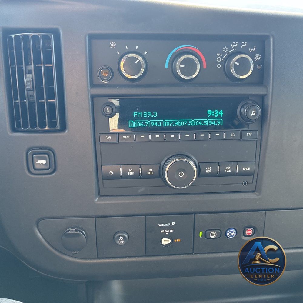 2025 Chevrolet Express LS 3500