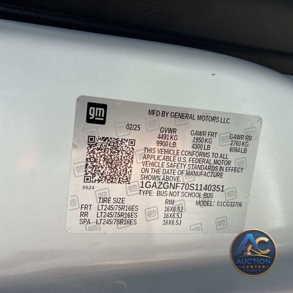 2025 Chevrolet Express LS 3500