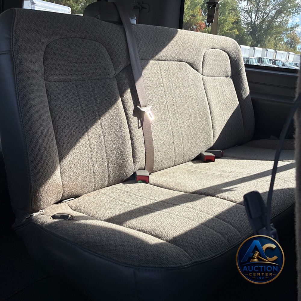2025 Chevrolet Express LS 3500