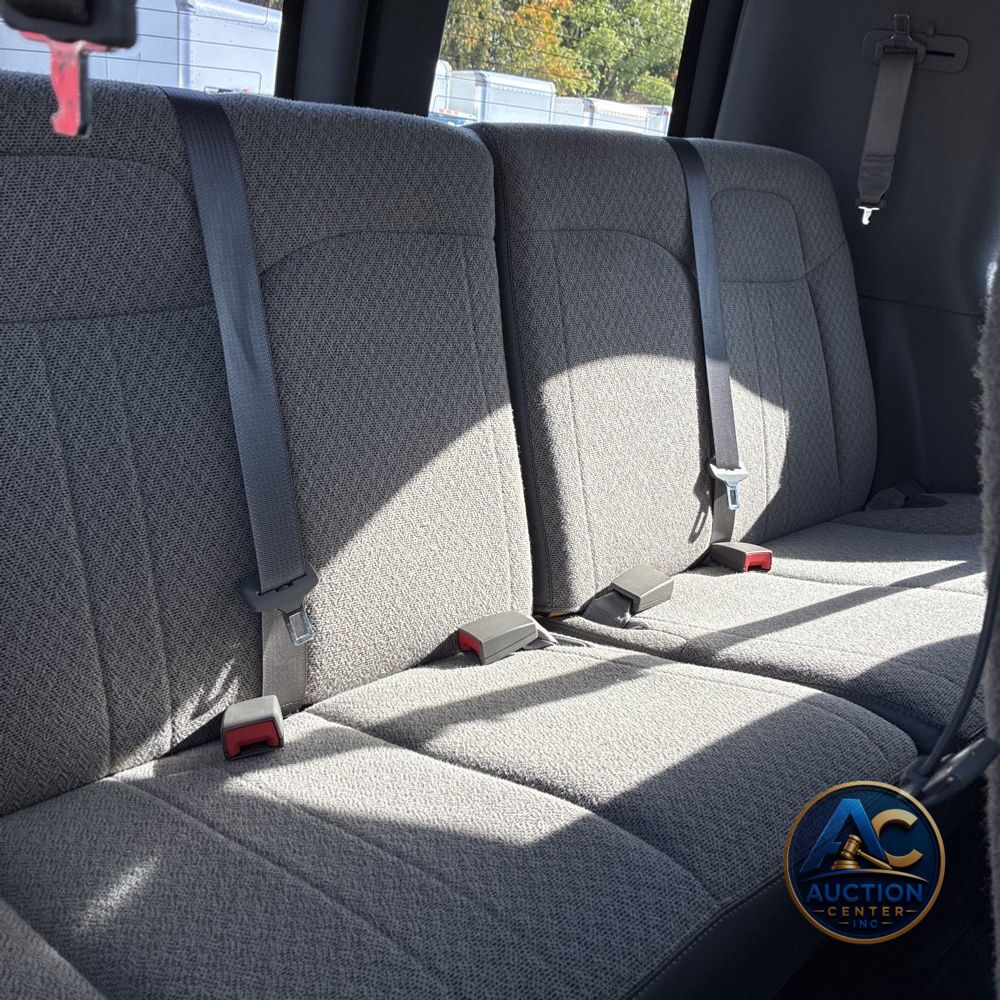 2025 Chevrolet Express LS 3500