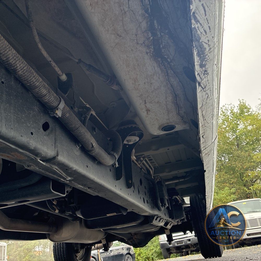 2025 Chevrolet Express LS 3500