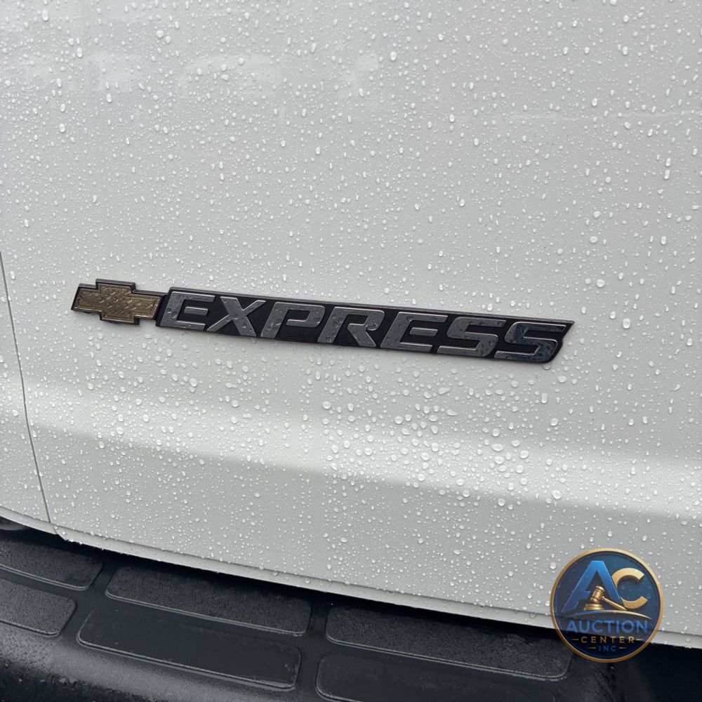 2025 Chevrolet Express LS 3500