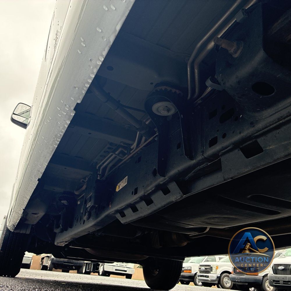 2025 Chevrolet Express LS 3500