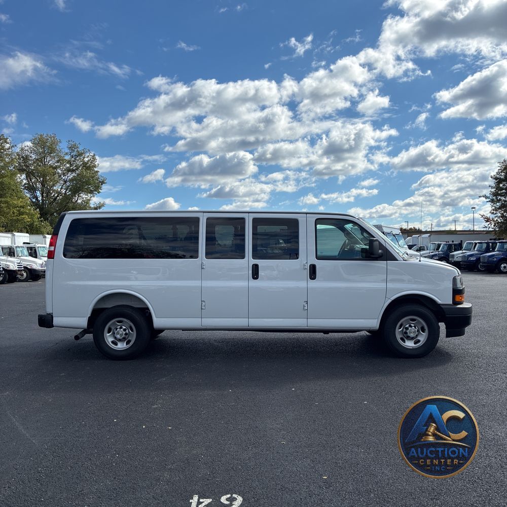 2025 Chevrolet Express LS 3500