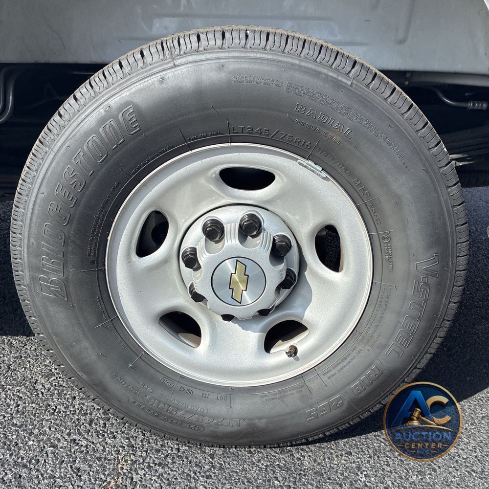 2025 Chevrolet Express LS 3500