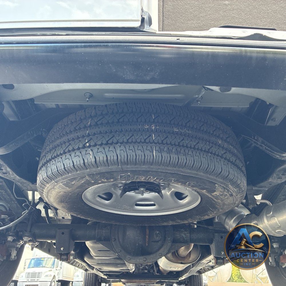 2025 Chevrolet Express LS 3500