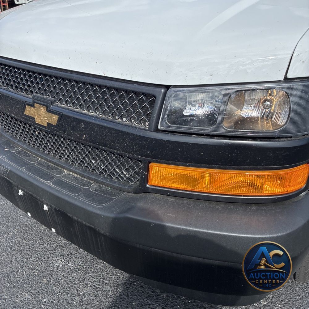 2025 Chevrolet Express LS 3500