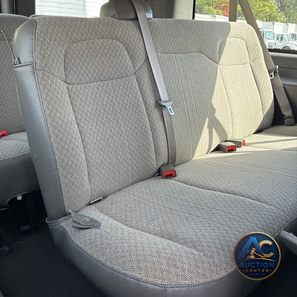 2025 Chevrolet Express LS 3500