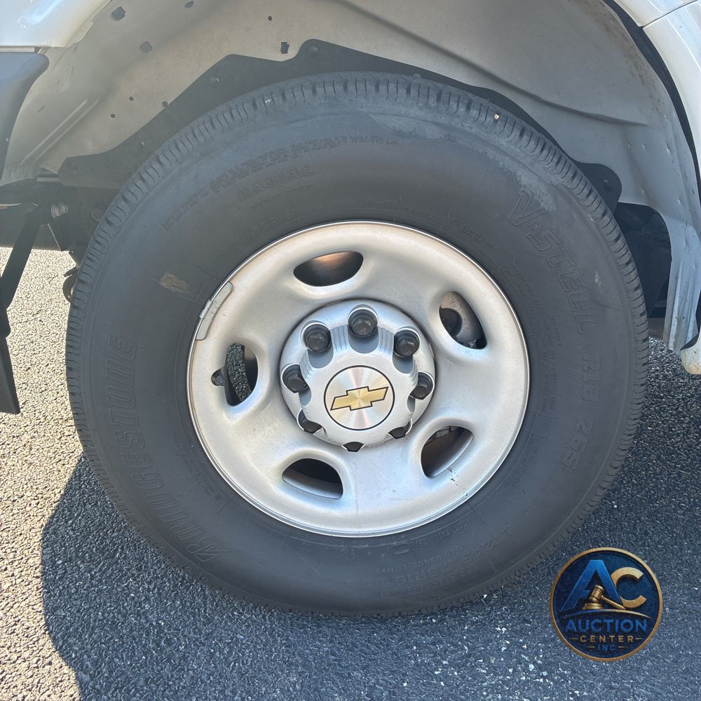 2024 Chevrolet Express LS 3500